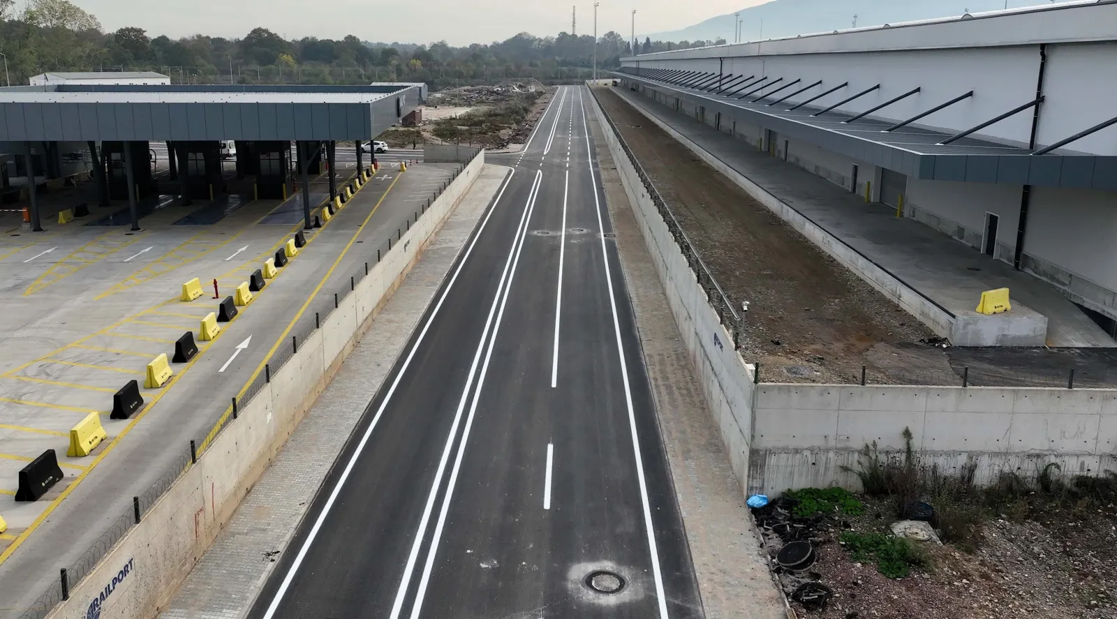 Kocaeli'de Railport’ta asfalt ve yol çizgileri tamamlandı