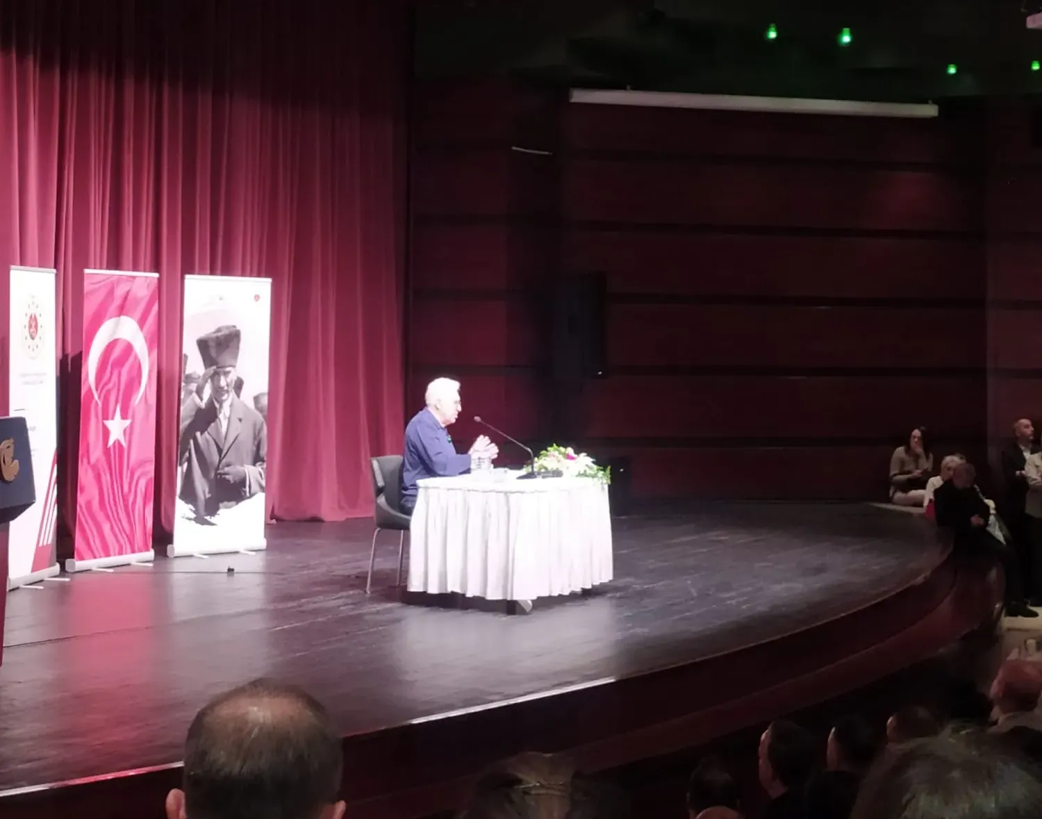 Zülfü Livaneli Eskişehir’de Anadolu Hümanizmini Anlattı