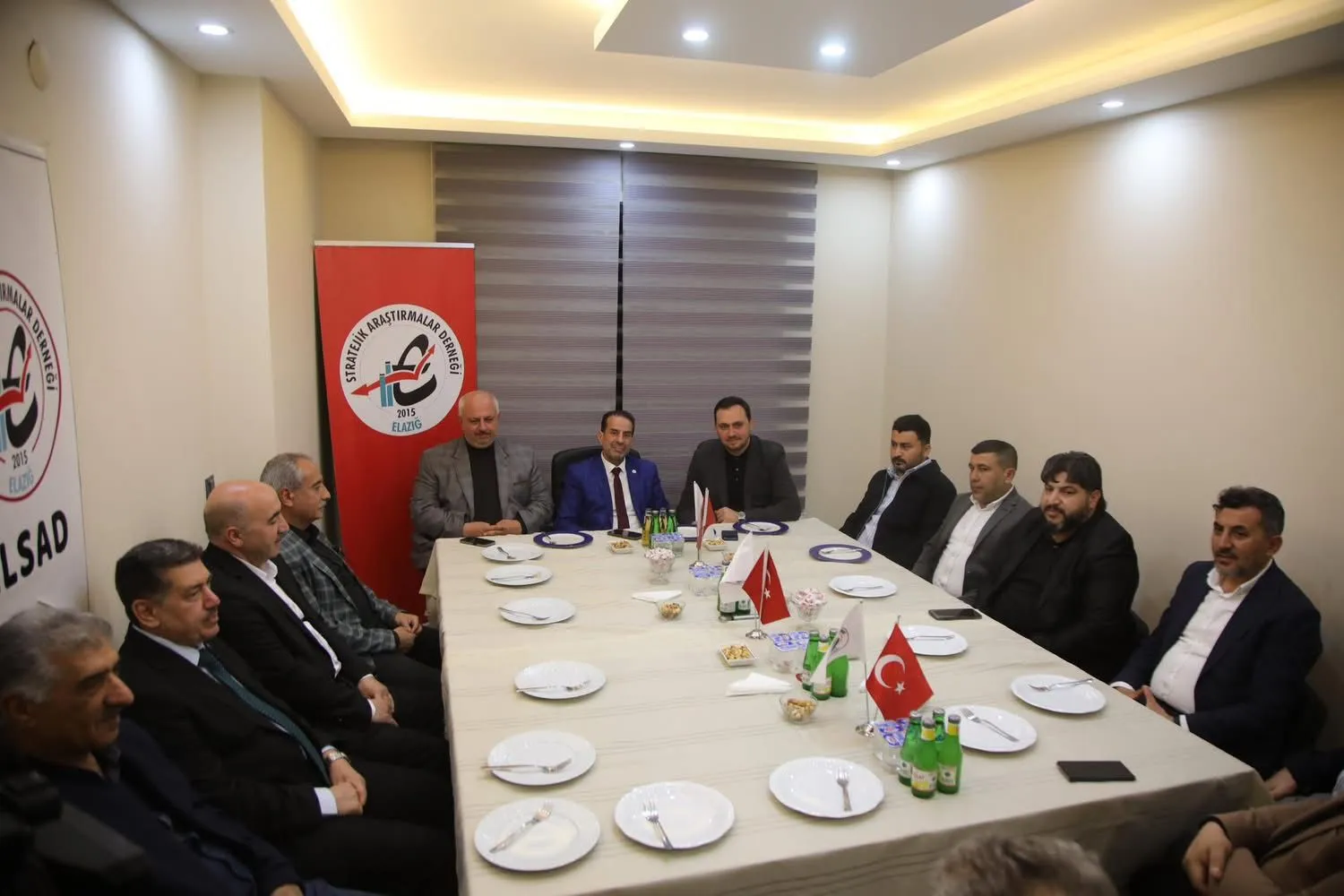 Elazığ'da Sivil Toplum ve Siyasetten 'Ortak Akıl' Vurgusu: Gündem Deprem Sonrası Planlama ve Toplumsal Sorunlar