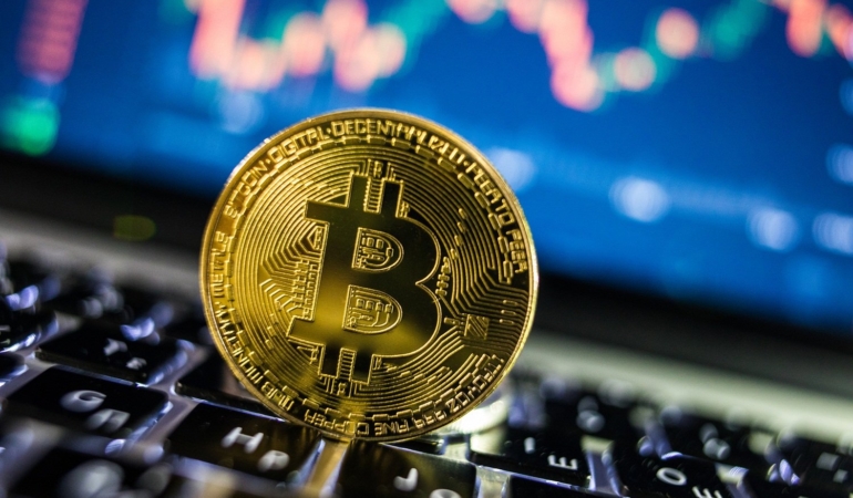 Perakende devi Walmart da kripto para ve blok zincir yöneticisi arıyor