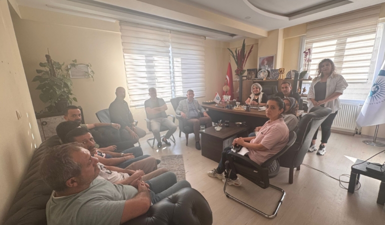 AK Parti’den Dünya Mağdurları Derneği’ne Anlamlı Ziyaret