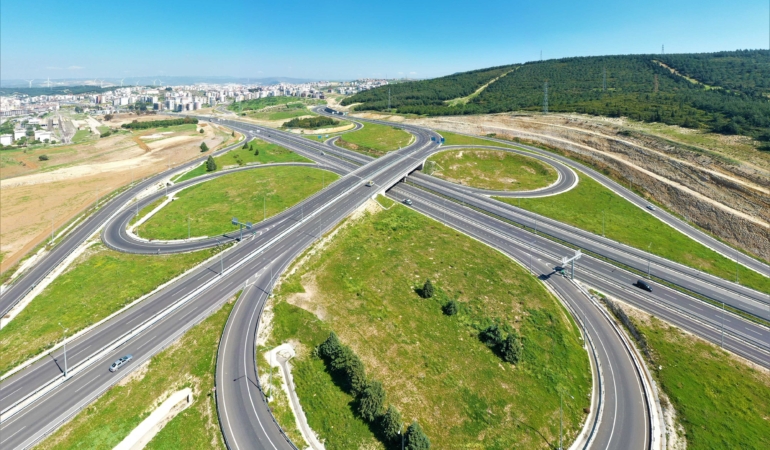Kuzey Ege Otoyolu’nun elektrik tüketiminin tamamı ETİC Elektrik aracılığı ile yenilenebilir enerjiden