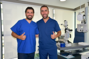 Op._Dr._Ömer_Takeş_ve_Doç._Dr._Berkay_Akmaz_094730094