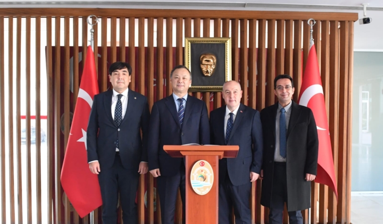 Kırgızistan Büyükelçisi Ruslan Kazakbaev’den Denizli’ye Tarihi Ziyaret